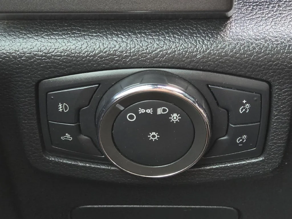 Used 2016 Black Ford XLT image 15