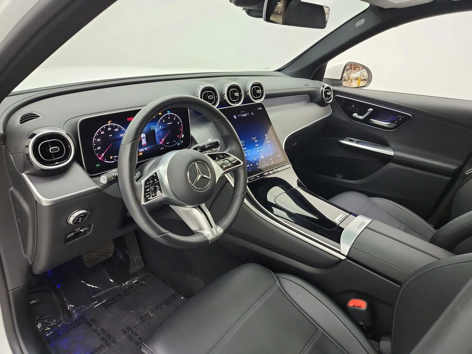 Certified Used 2024 Polar White Mercedes-Benz GLC 300 image 12