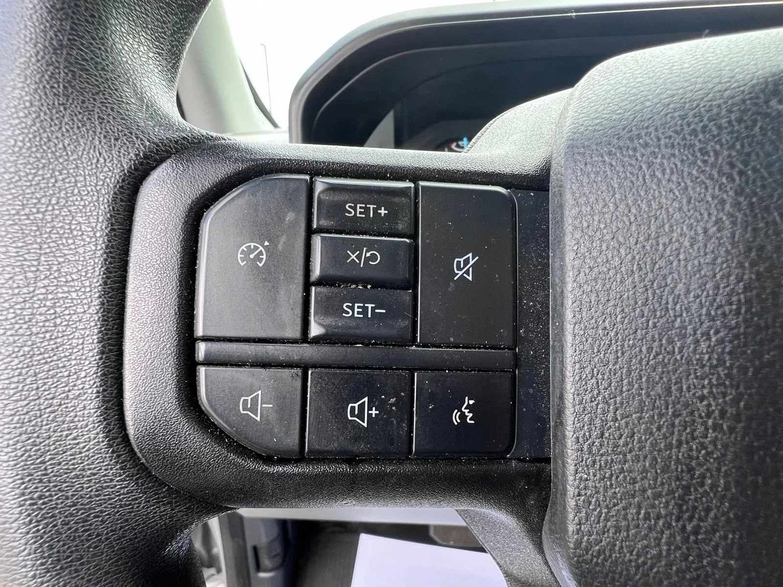 Used 2023 Silver Ford XL image 28