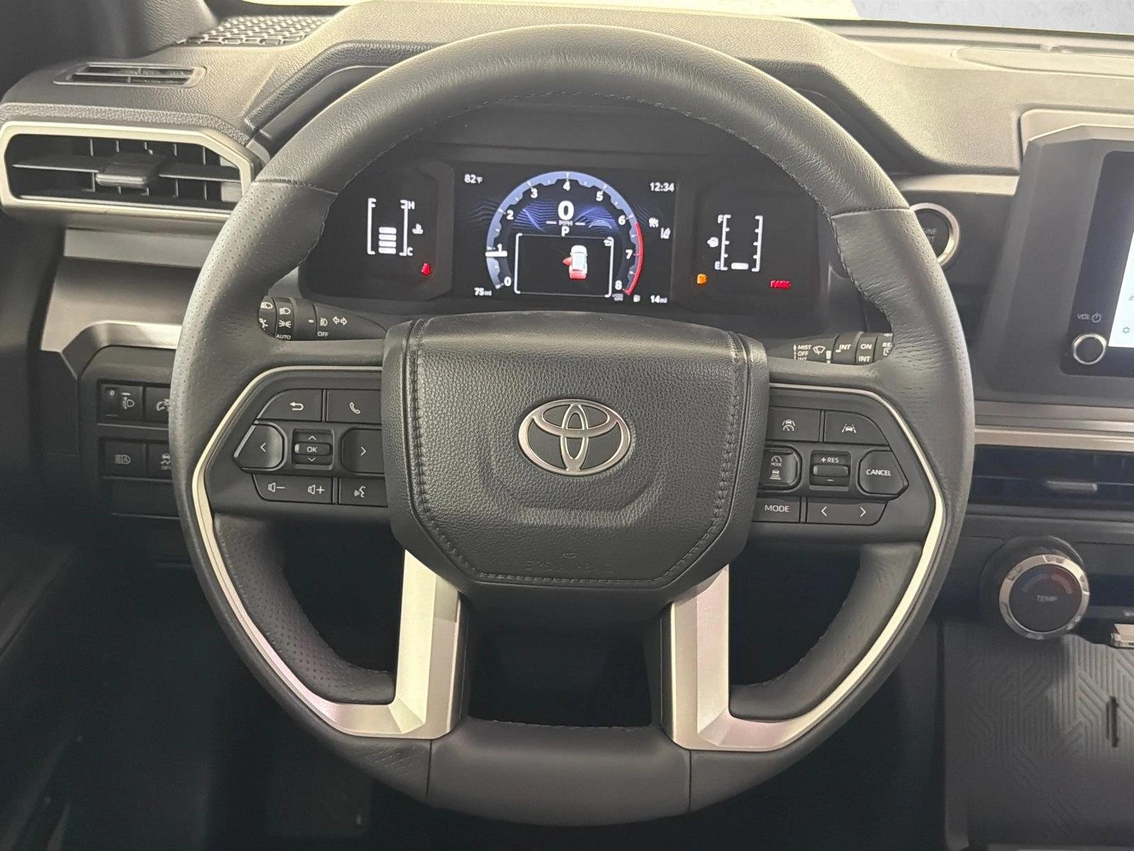 Used 2025 Ice Cap Toyota SR5 image 23