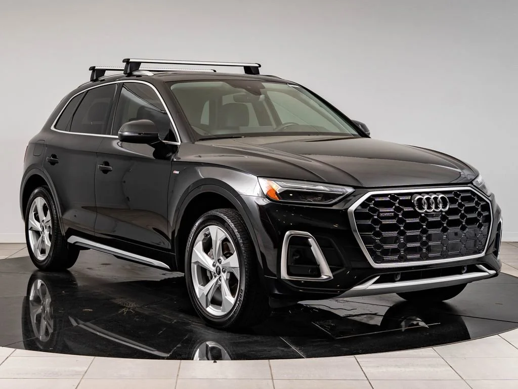 Used 2023 Black Metallic Audi 45 S line Premium image 12