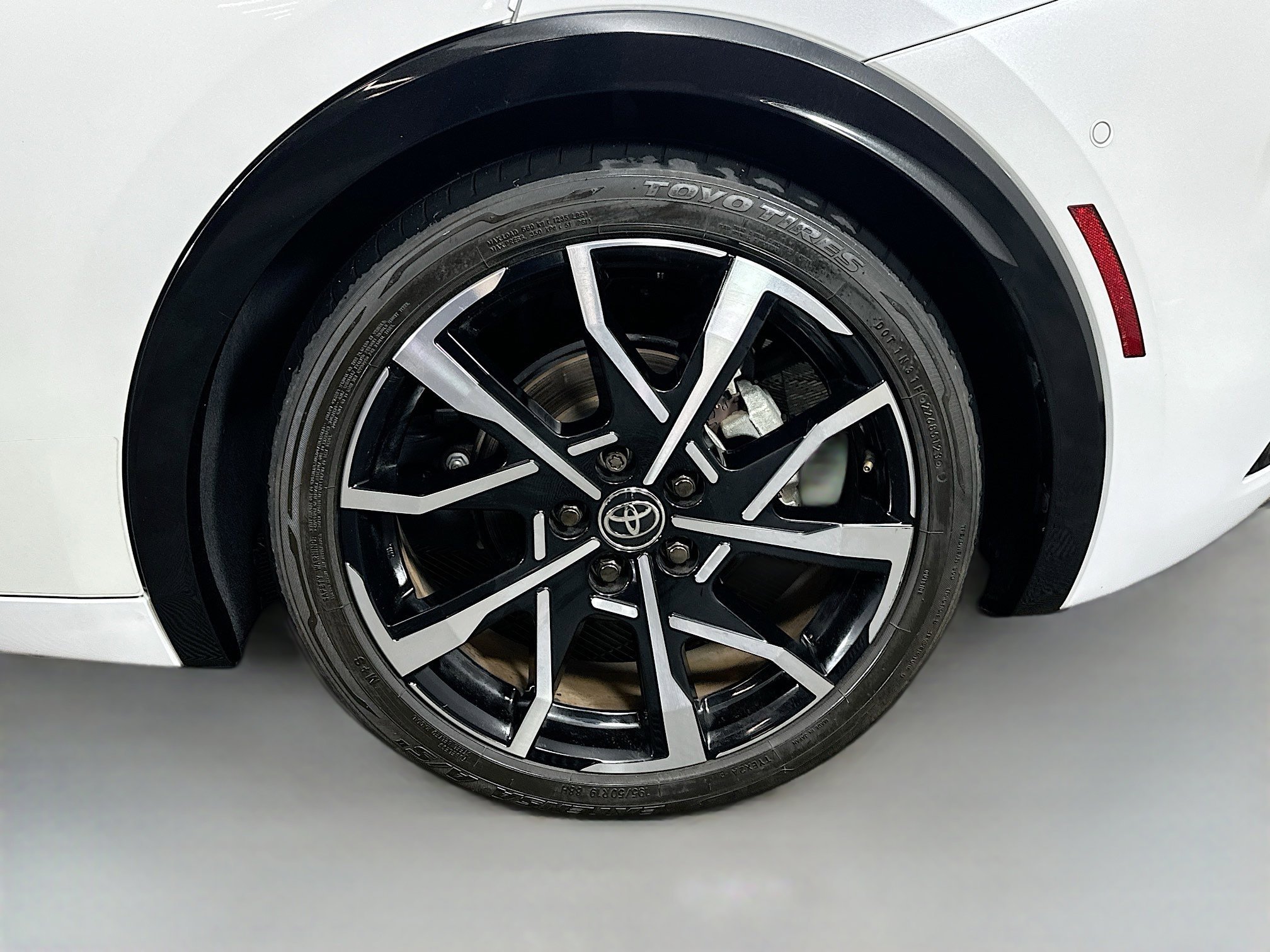 2024 Toyota Prius Prime XSE Premium - Photo 28