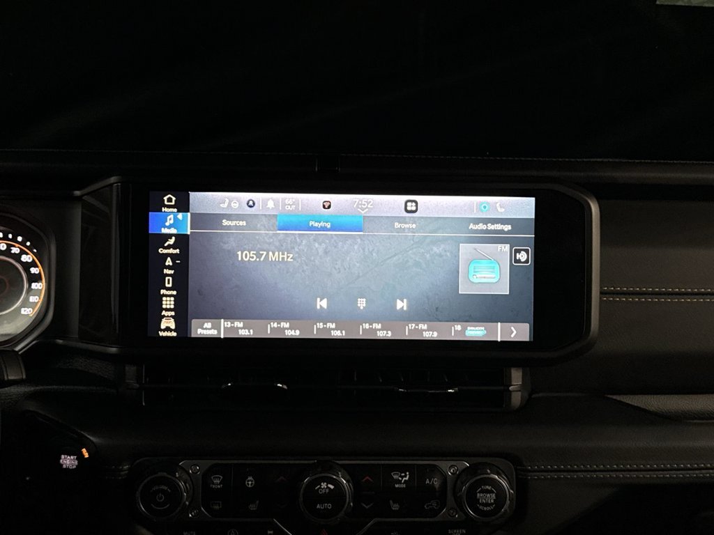 2024 Jeep Wrangler 4-Door Sahara - Photo 29