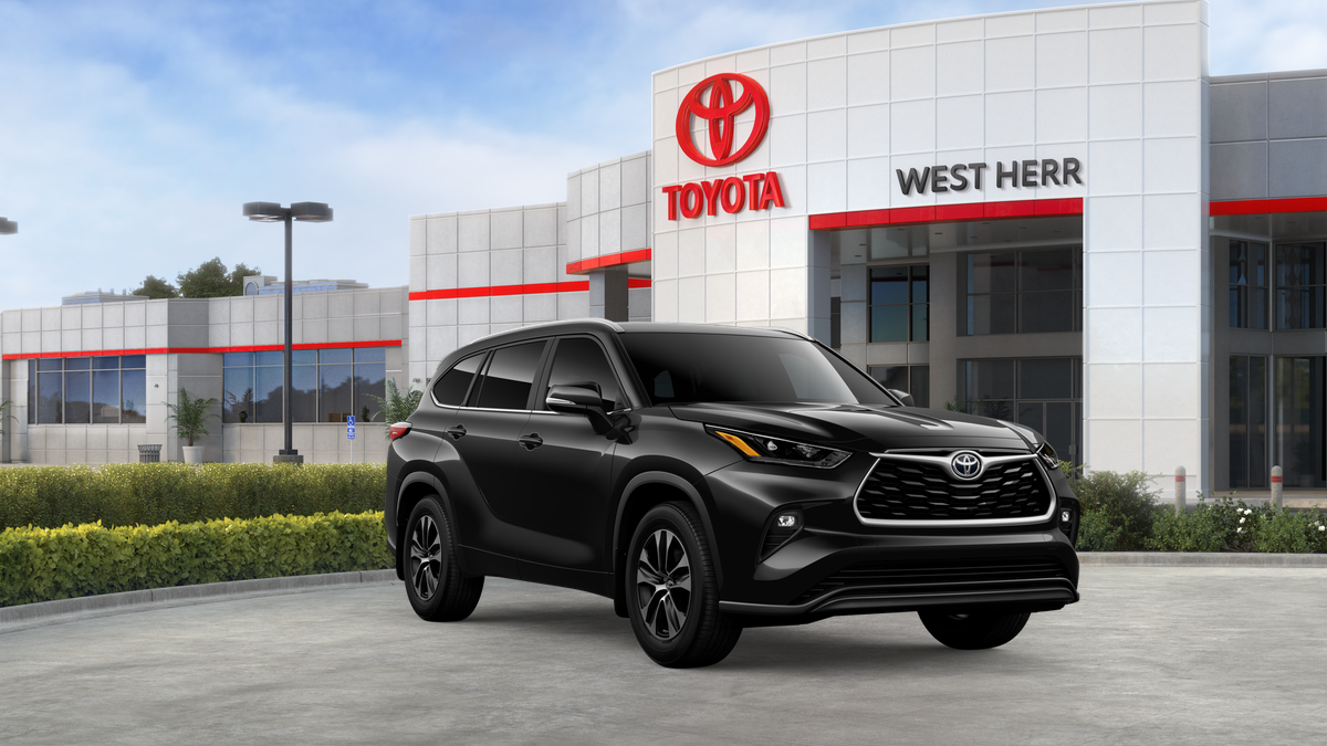 New 2026 Midnight Black Metallic Toyota XLE image 15