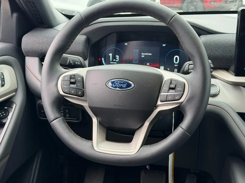 New 2027 Oxford White Ford Active w/100A Pkg 4WD image 8