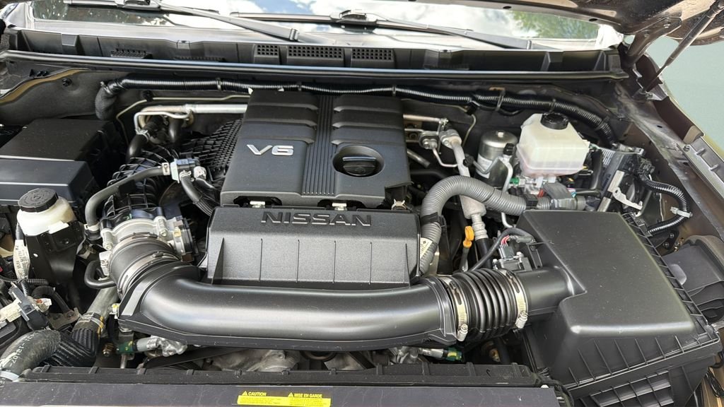 Used 2022 Black Nissan PRO-4X image 27