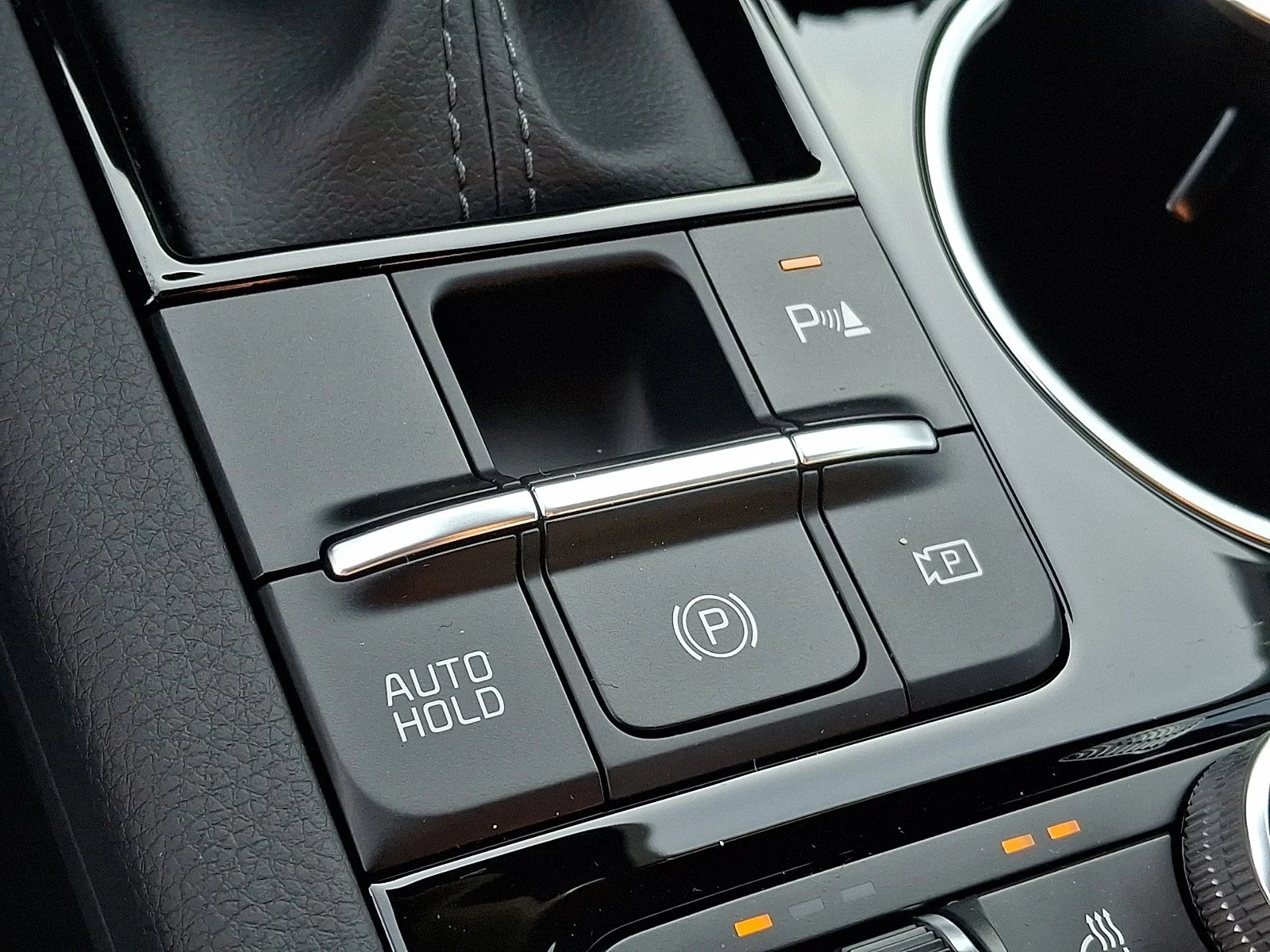 New 2026 Aurora Black Pearl Kia GT-Line AWD image 11