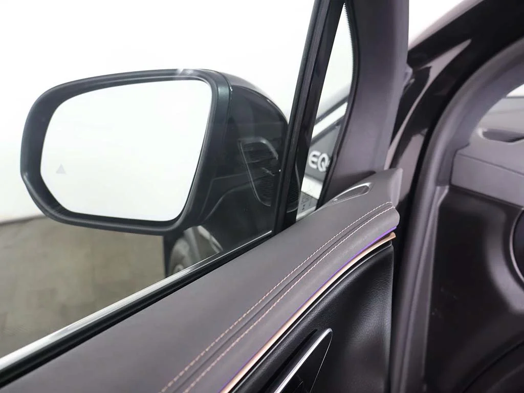 Used 2023 Black Mercedes-Benz 500 SUV image 37