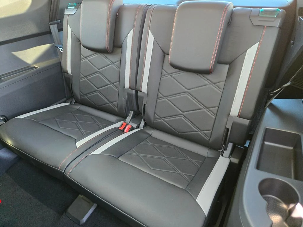 New 2026 Green Volkswagen 2.0T Peak Edition image 8