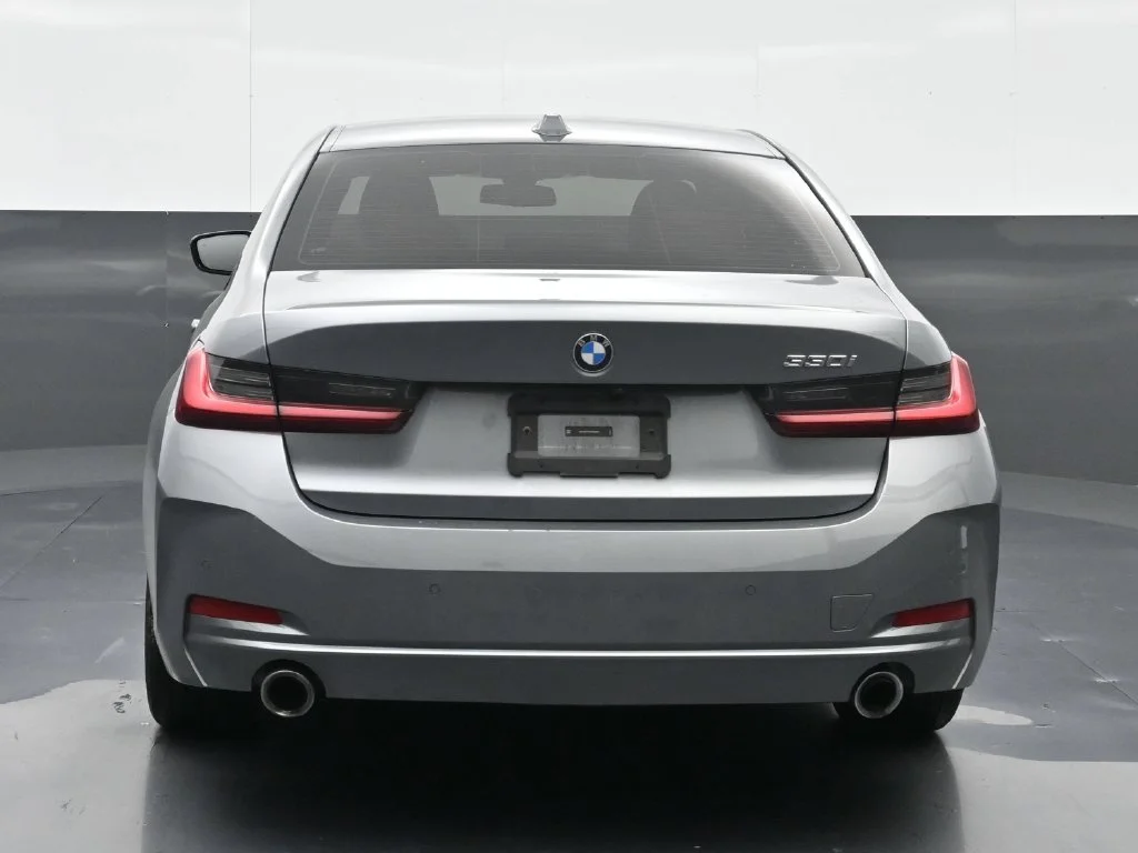 Used 2023 Skyscraper Grey Metallic BMW 330i image 7