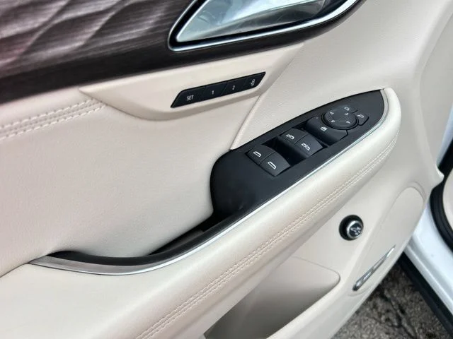 Used 2023 White Buick Avenir image 28