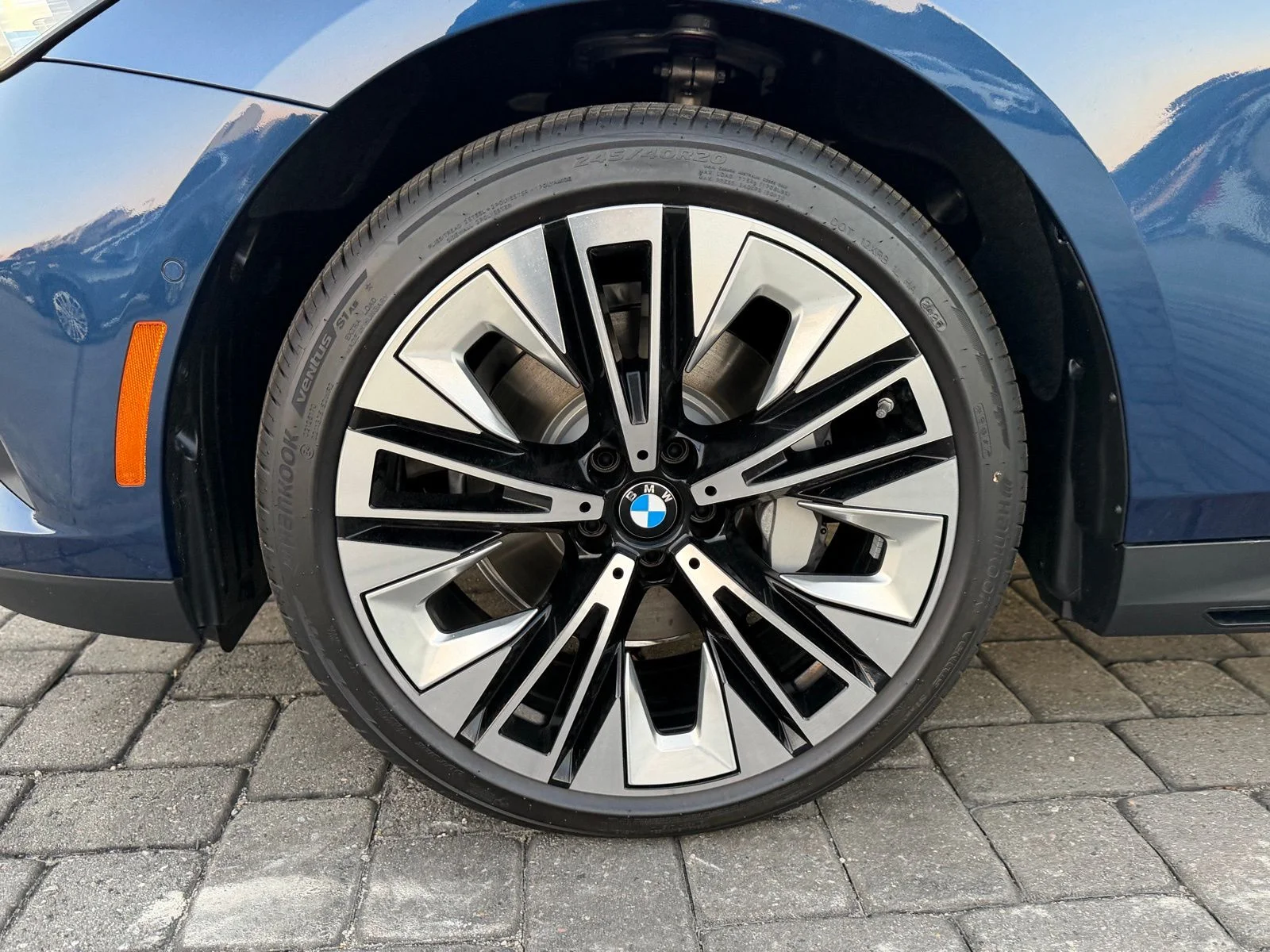 Used 2026 Phytonic Blue Metallic BMW 530i image 13