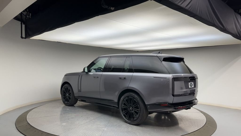 Used 2025 Eiger Gray Metallic Land Rover Autobiography image 6