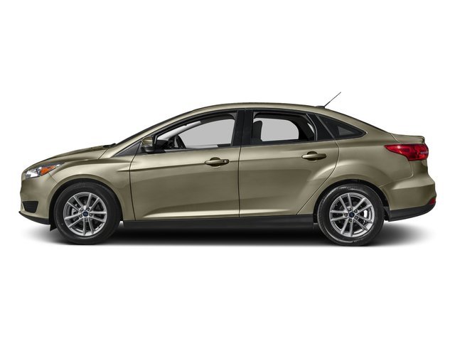 Used 2017 Oxford White Ford SE image 3