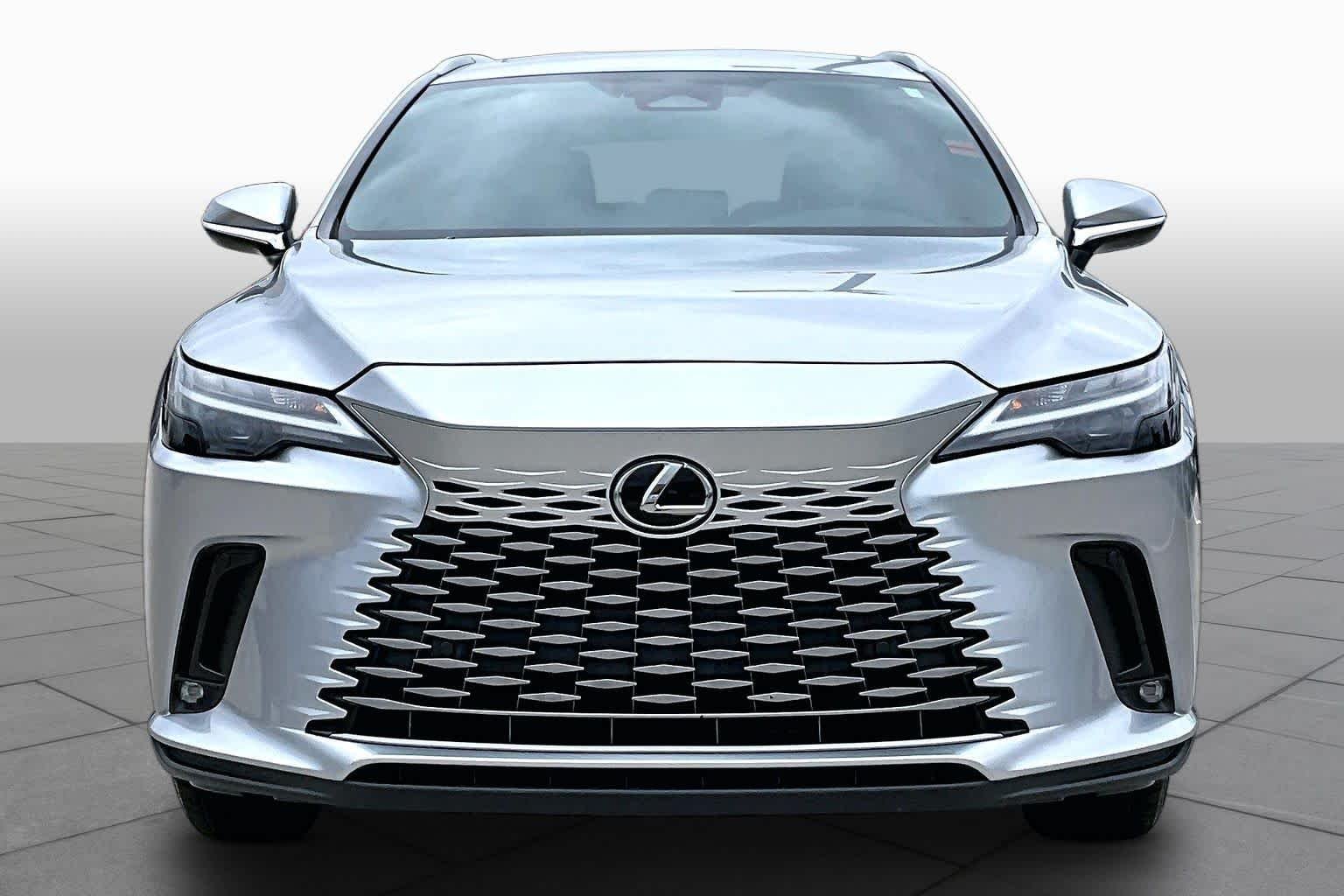 Used 2024 Iridium Lexus Premium image 4