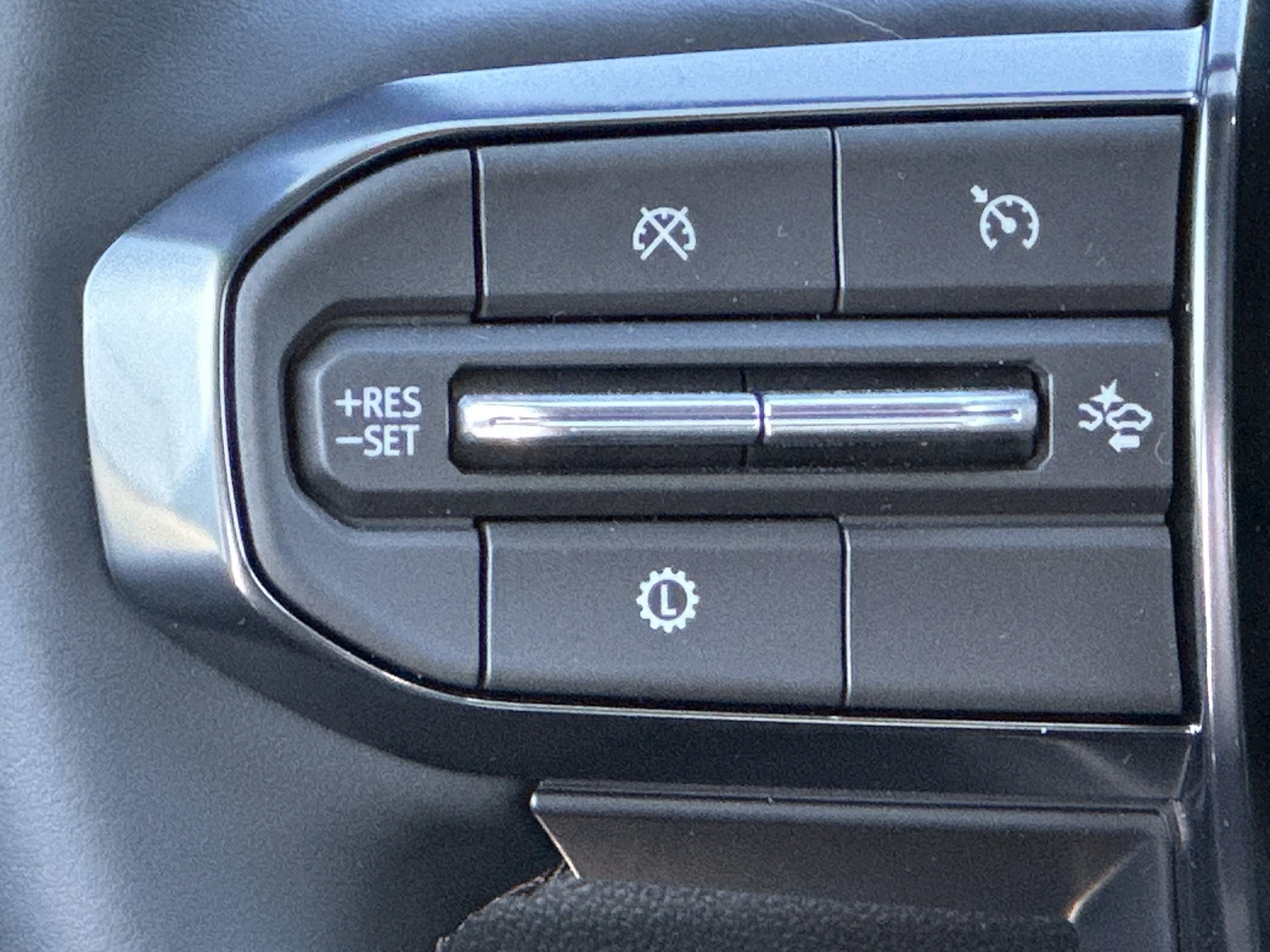 New 2026 Summit White GMC AWD AT4 image 12