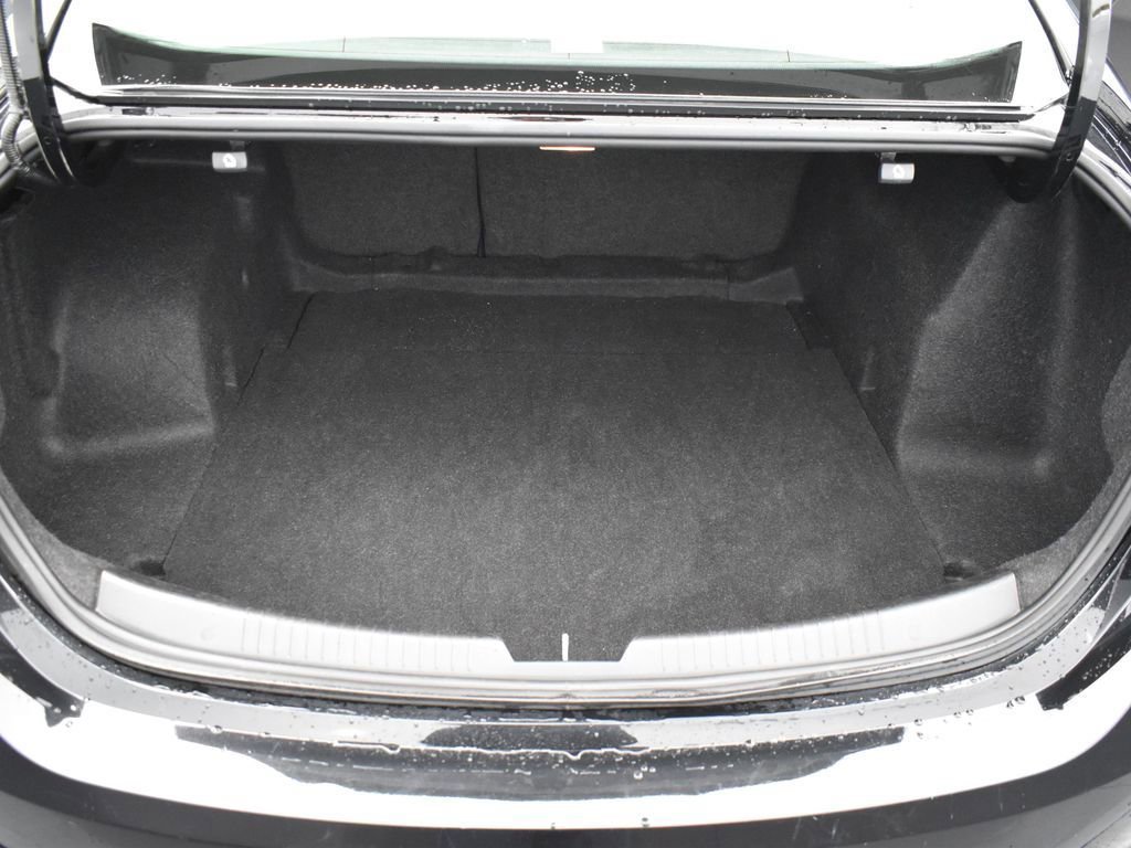 2017 CHEVROLET MALIBU - Image 9