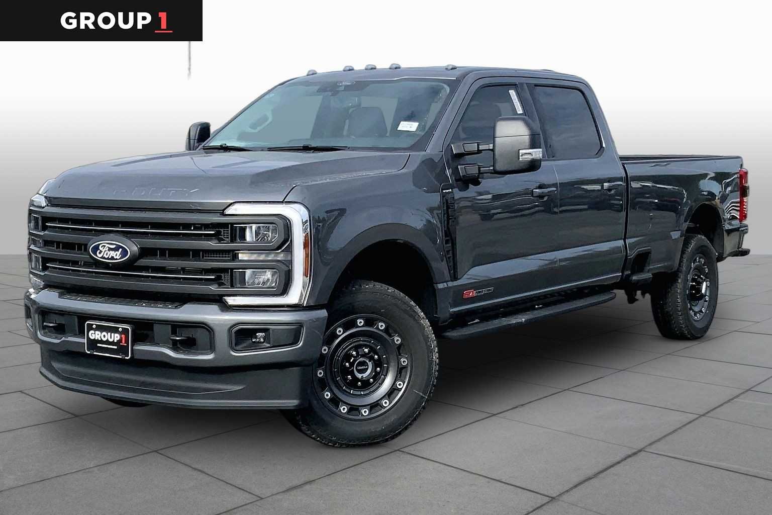 2027 Ford Super Duty F-350® XLT