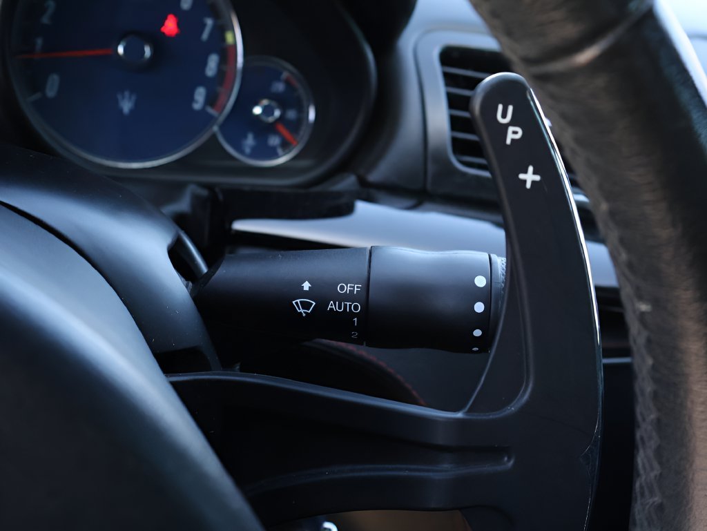 Used 2018 White Maserati Sport image 30