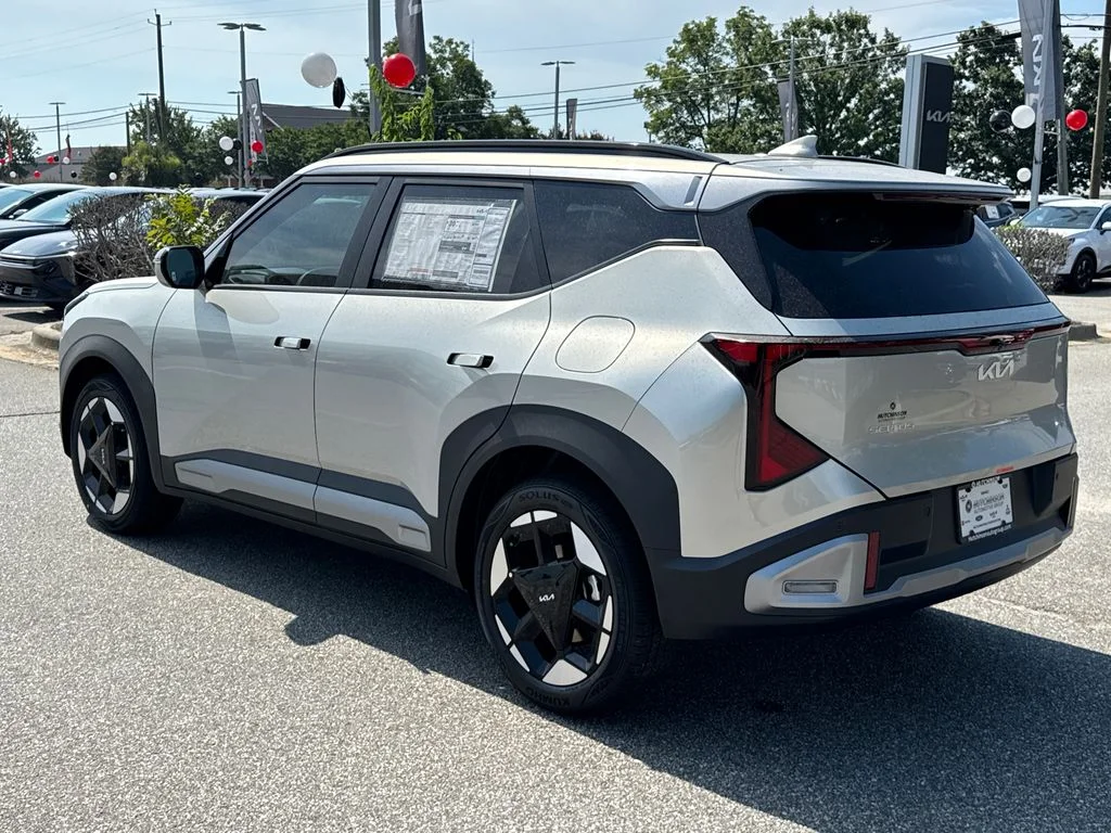 New 2027 Ivory Silver Kia EX image 5