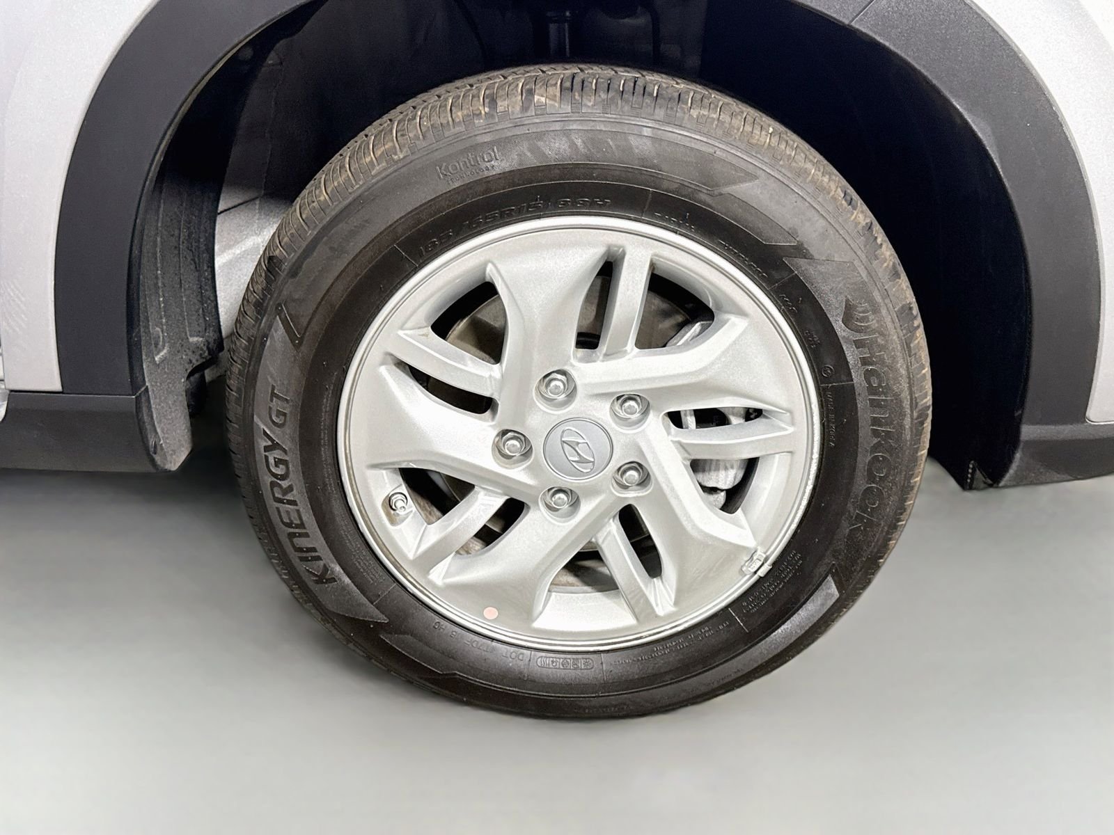 Used 2026 Silver Hyundai SE image 27