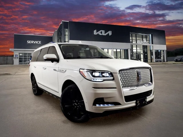 Pre-Owned 2024 Lincoln Navigator Reserve
