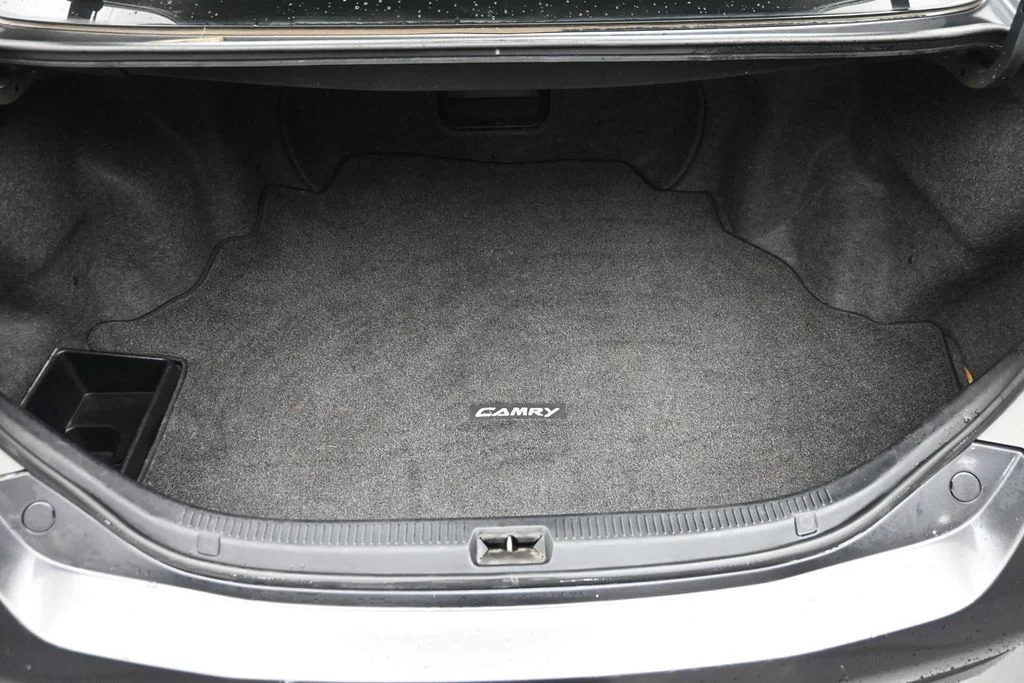 Used 2011 Gray Toyota SE image 11
