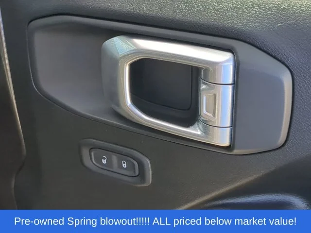 Used 2021 Gray Jeep Sport image 42