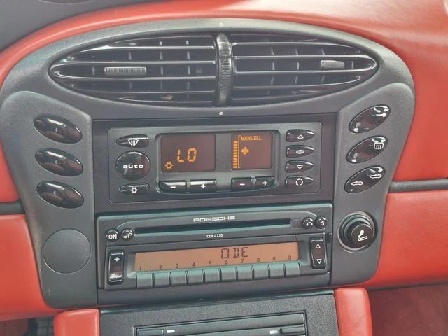 Used 1997  Porsche Base image 16