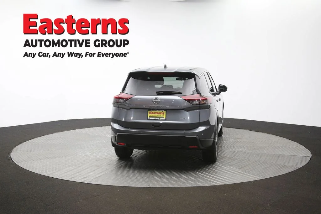 Used 2024 Gray Nissan S image 38
