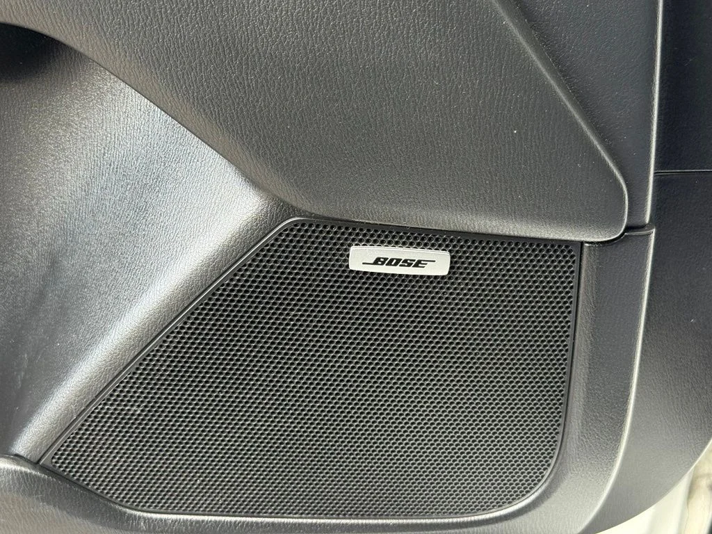 Used 2017 White Mazda Touring image 19
