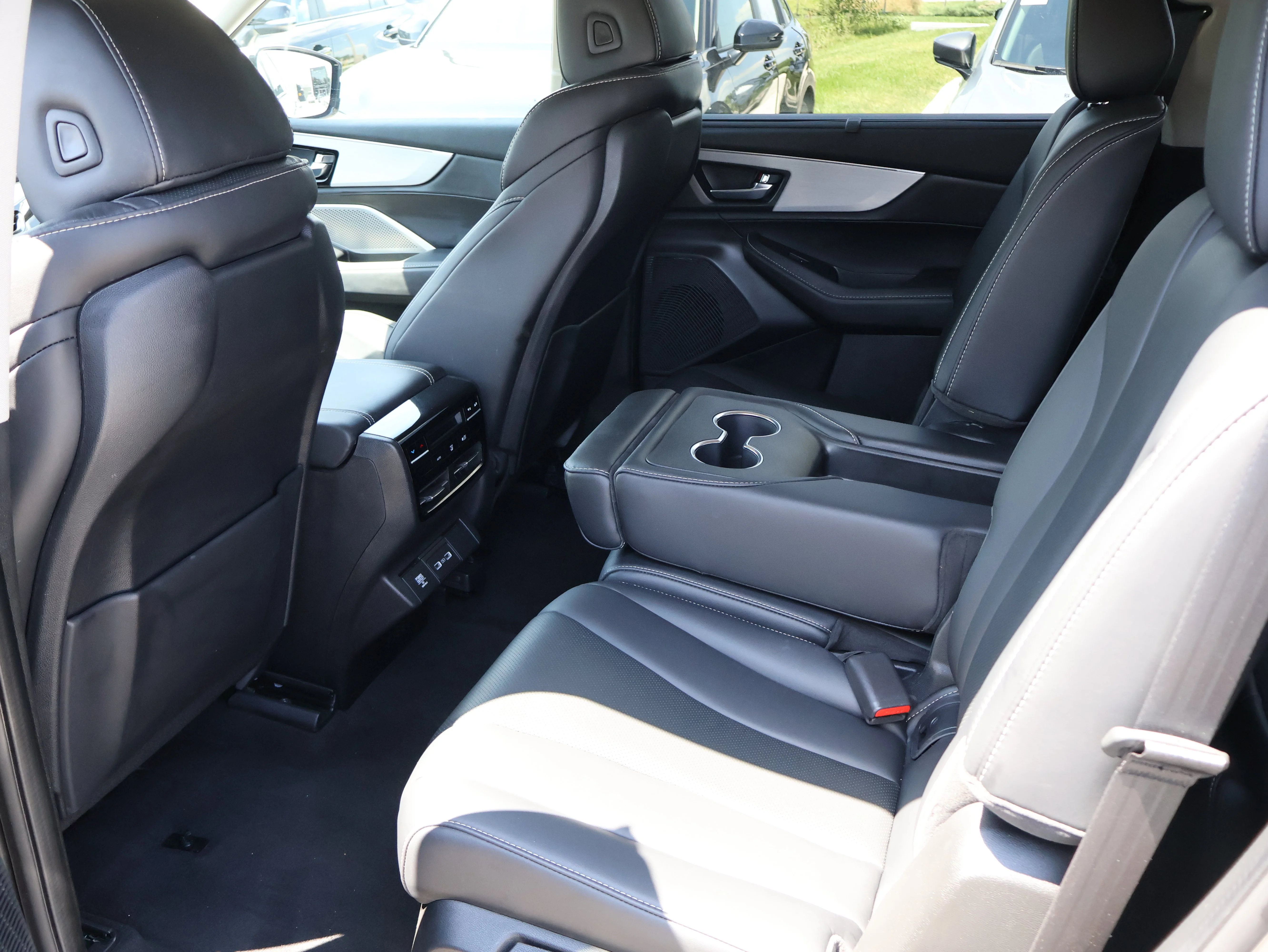 Used 2023 Liquid Carbon Metallic Acura w/Technology Package image 22