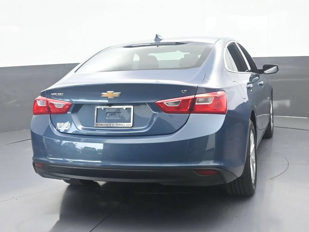 Used 2024 Lakeshore Blue Metallic Chevrolet LT image 4
