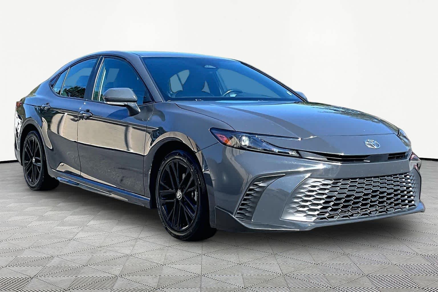 Used 2025 Underground Toyota SE image 3