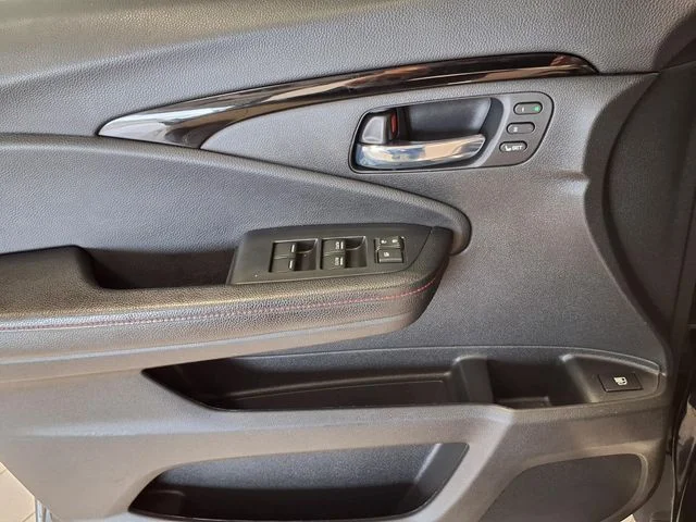 Used 2019 Crystal Black Pearl Honda Black Edition image 18