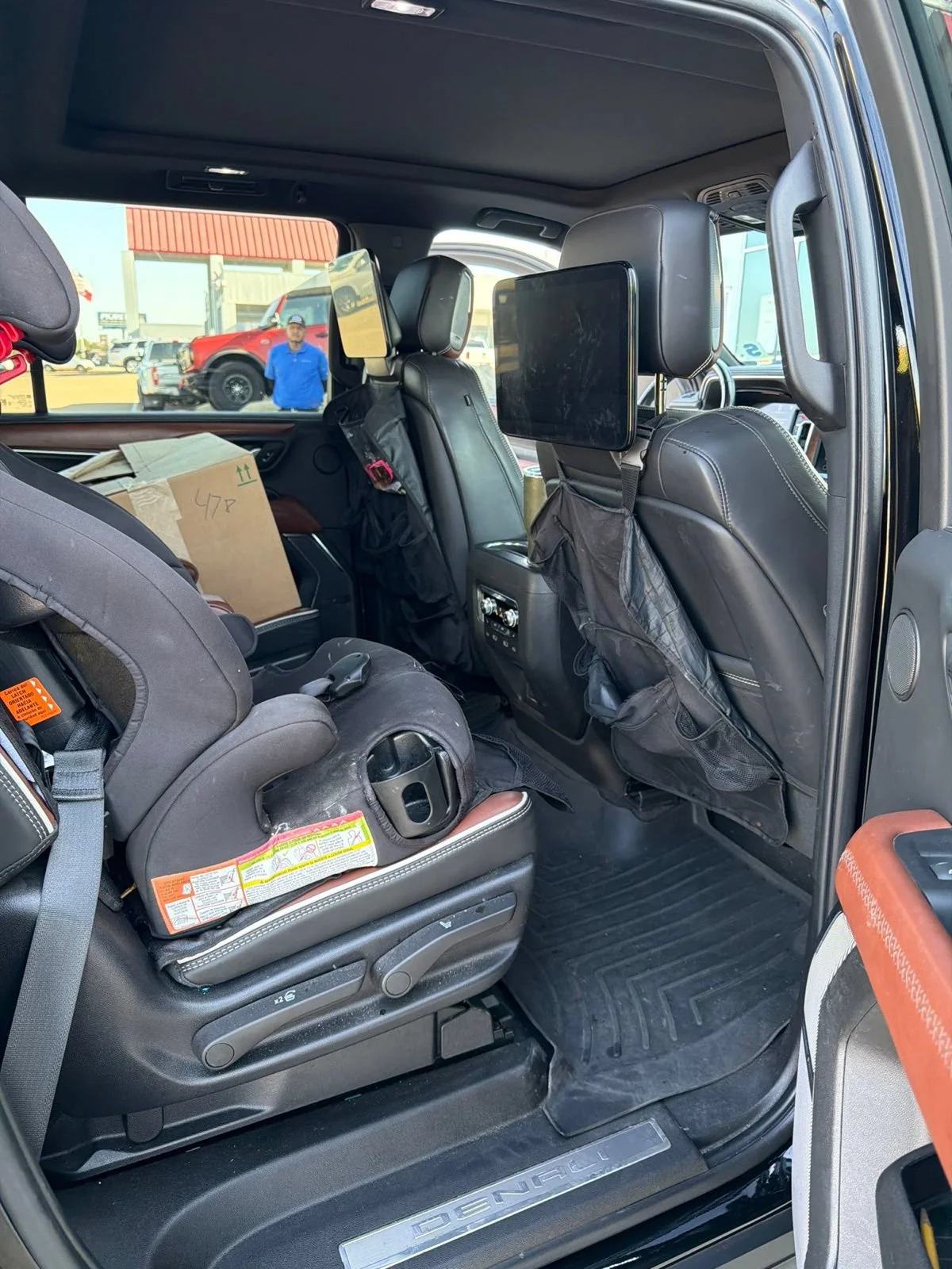 Used 2023 ONYX BLACK GMC Denali Ultimate image 15