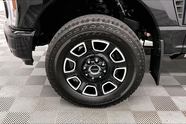 2026 Ford F-250 Super Duty Platinum - Photo 10