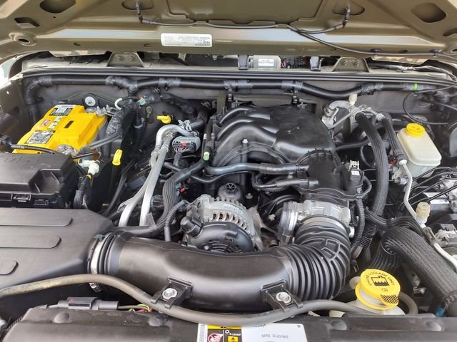 Used 2016 Green Jeep Sport image 28