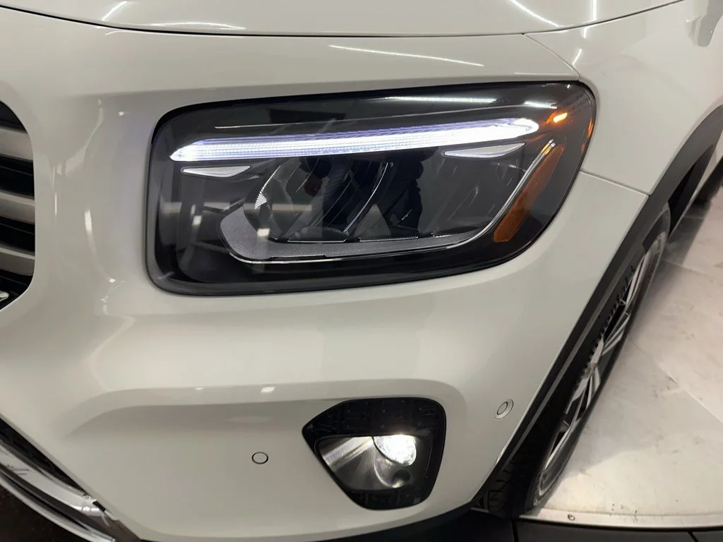 Used 2026 White Mercedes-Benz GLB 250 image 29