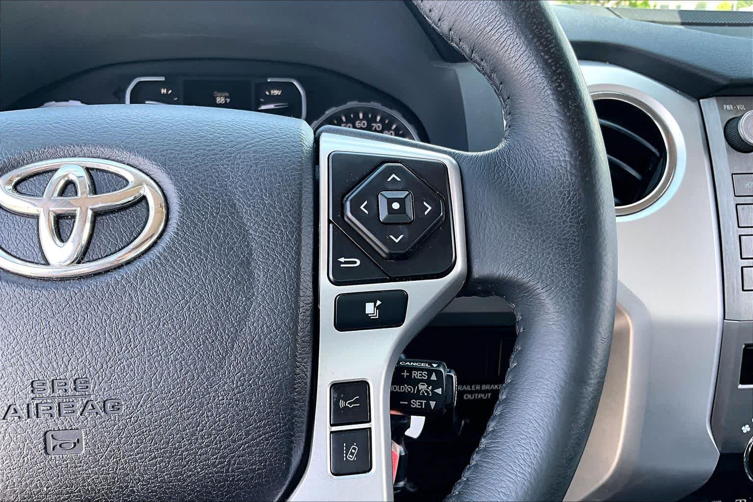 Used 2021 Midnight Black Metallic Toyota SR5 image 23