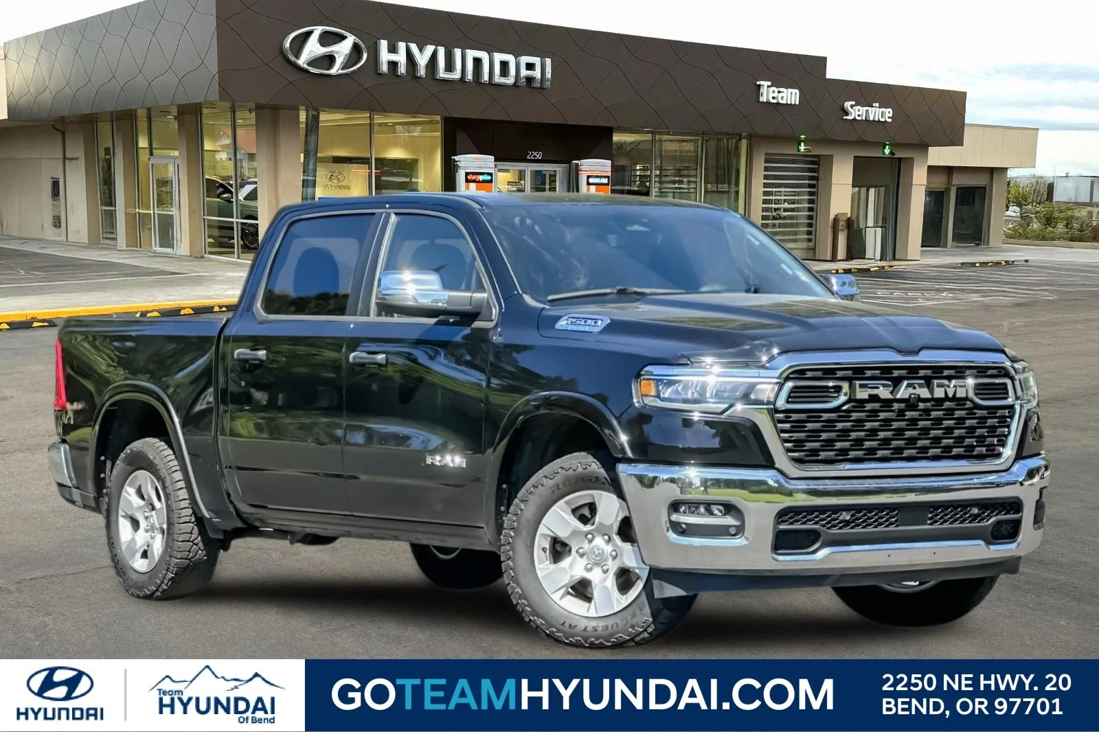 2025 RAM 1500 Big Horn Crew Cab 4x4 5'7" Box's photo