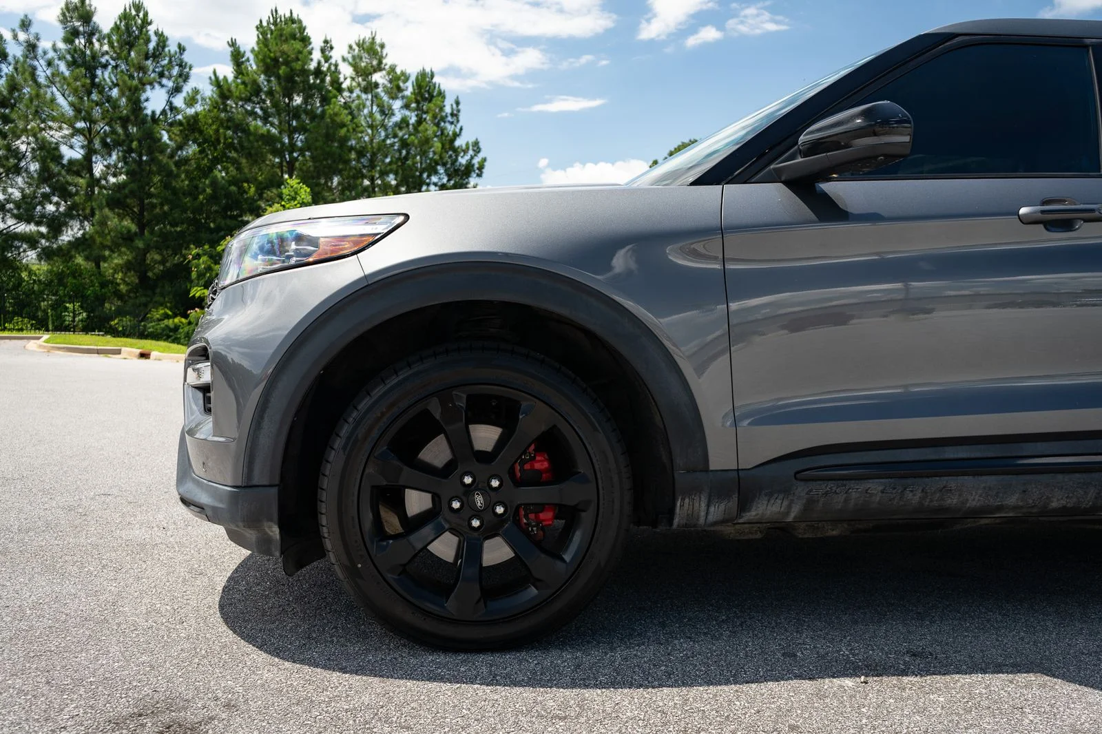 Used 2022 Gray Metallic Ford ST image 4