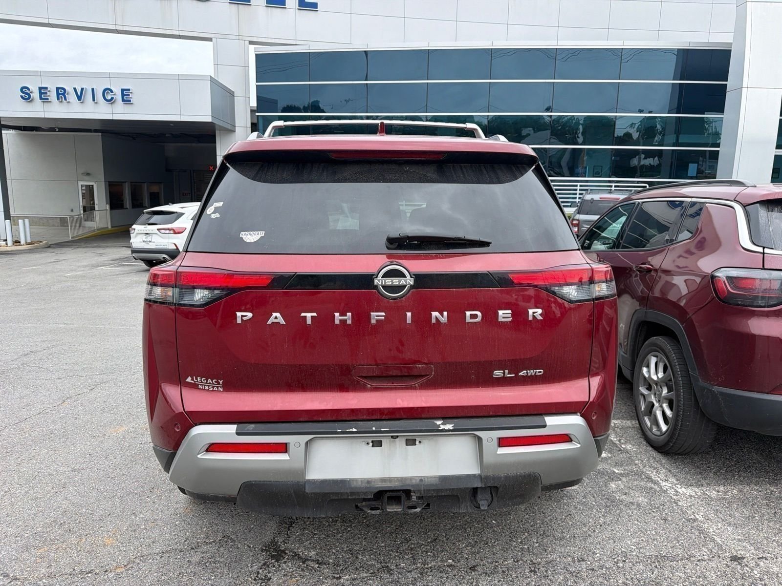 Used 2023 Scarlet Ember Nissan SL image 5