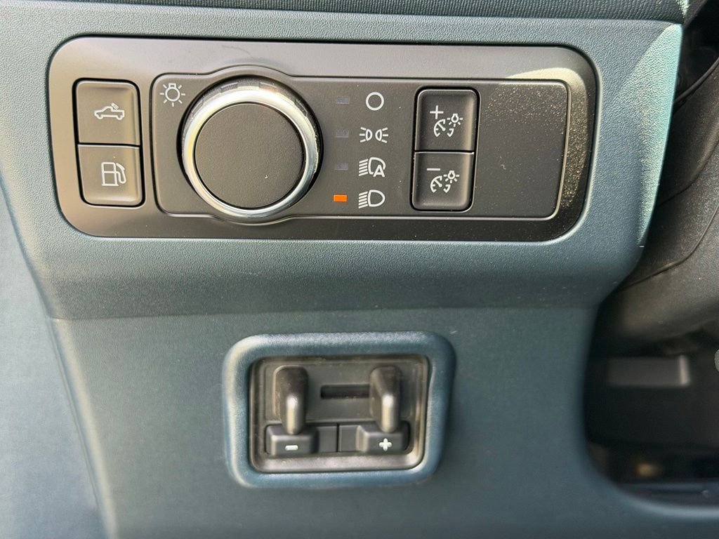 New 2026 Oxford White Ford XLT image 15