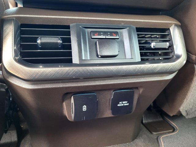 Used 2021  Ford King Ranch image 14