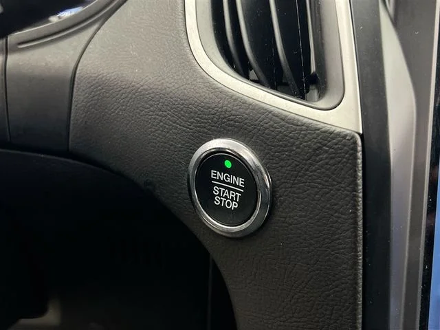 Used 2024 Silver Ford SEL image 35