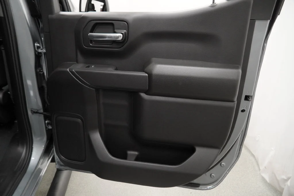 New 2026 Sterling Gray Metallic Chevrolet Custom image 25