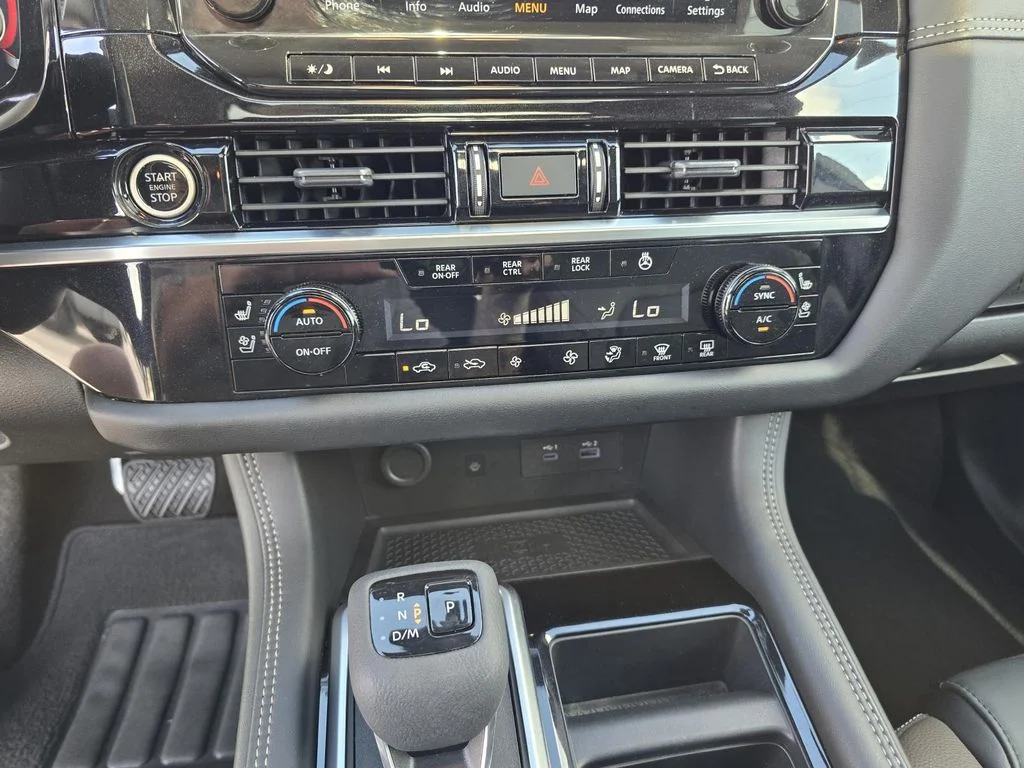 Used 2024 Gray Nissan Platinum 4WD image 17