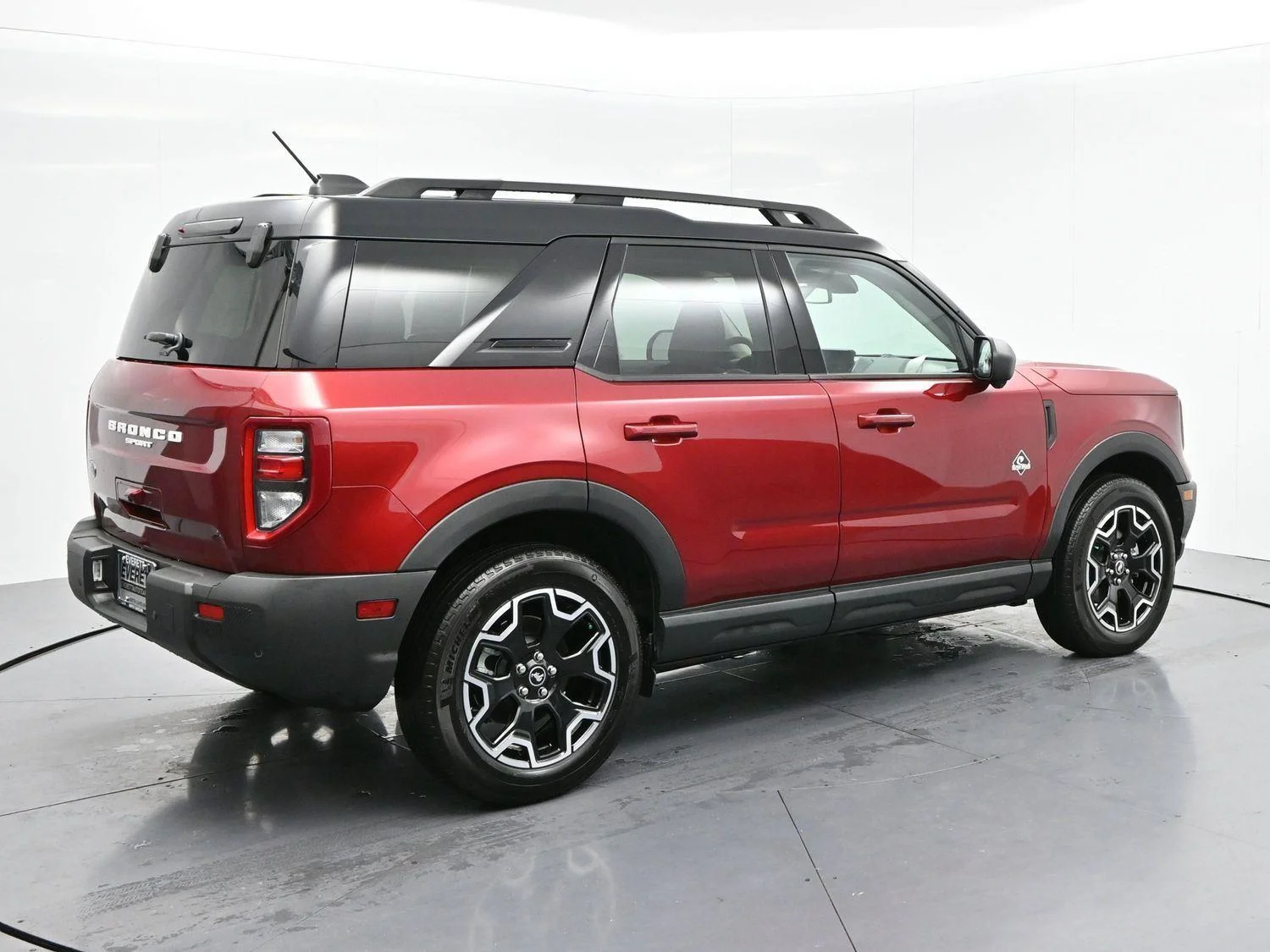 Used 2025 Ruby Red Metallic Tinted Clearcoat Ford Outer Banks image 7