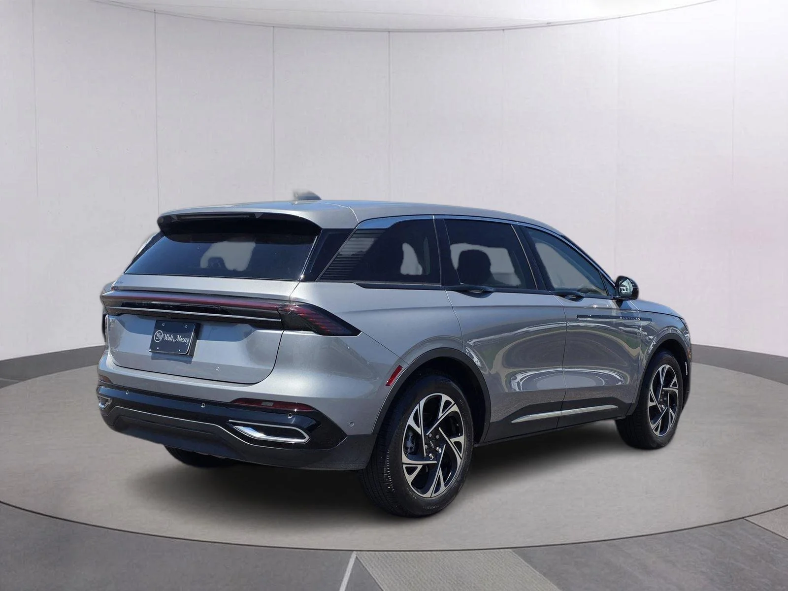 Used 2024 Lustrous Gray Metallic Clearcoat Lincoln Premiere image 5